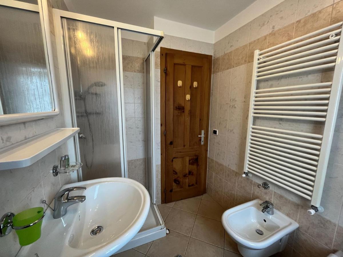ליביניו Fior D'Alpe Apartment מראה חיצוני תמונה