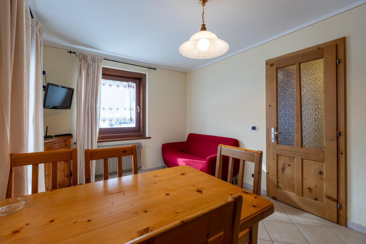 ליביניו Fior D'Alpe Apartment מראה חיצוני תמונה