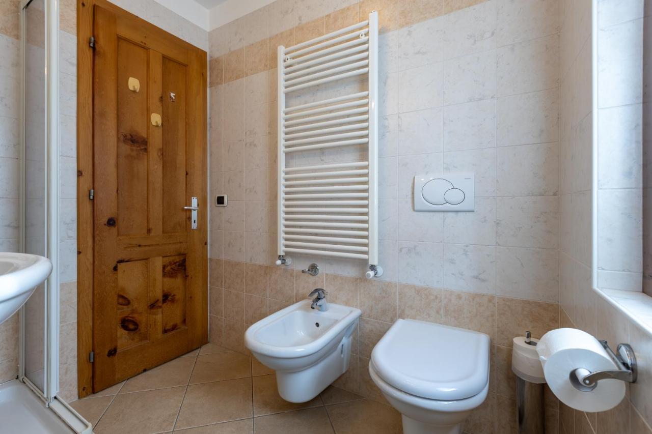 ליביניו Fior D'Alpe Apartment מראה חיצוני תמונה